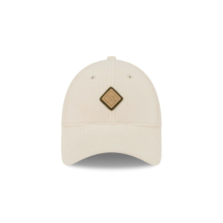 New Era Women's Sherpa Washington Huskies Leather Patch 9Forty COMFY Hat
