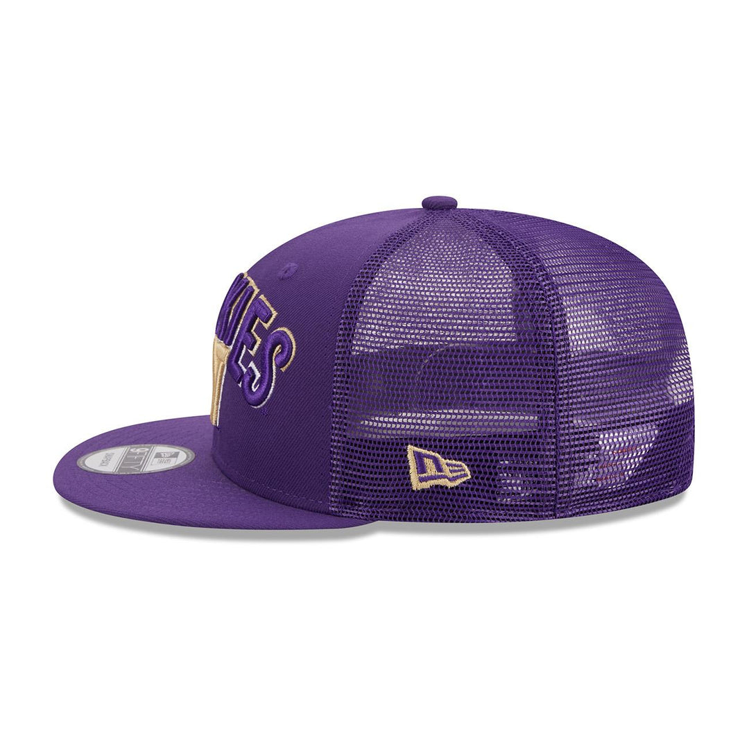 New Era Purple Huskies W Mesh Back 9Fifty 950GRADE Snapback Hat
