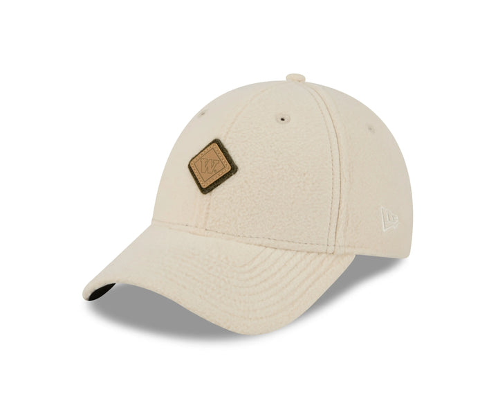 New Era Women's Sherpa Washington Huskies Leather Patch 9Forty COMFY Hat