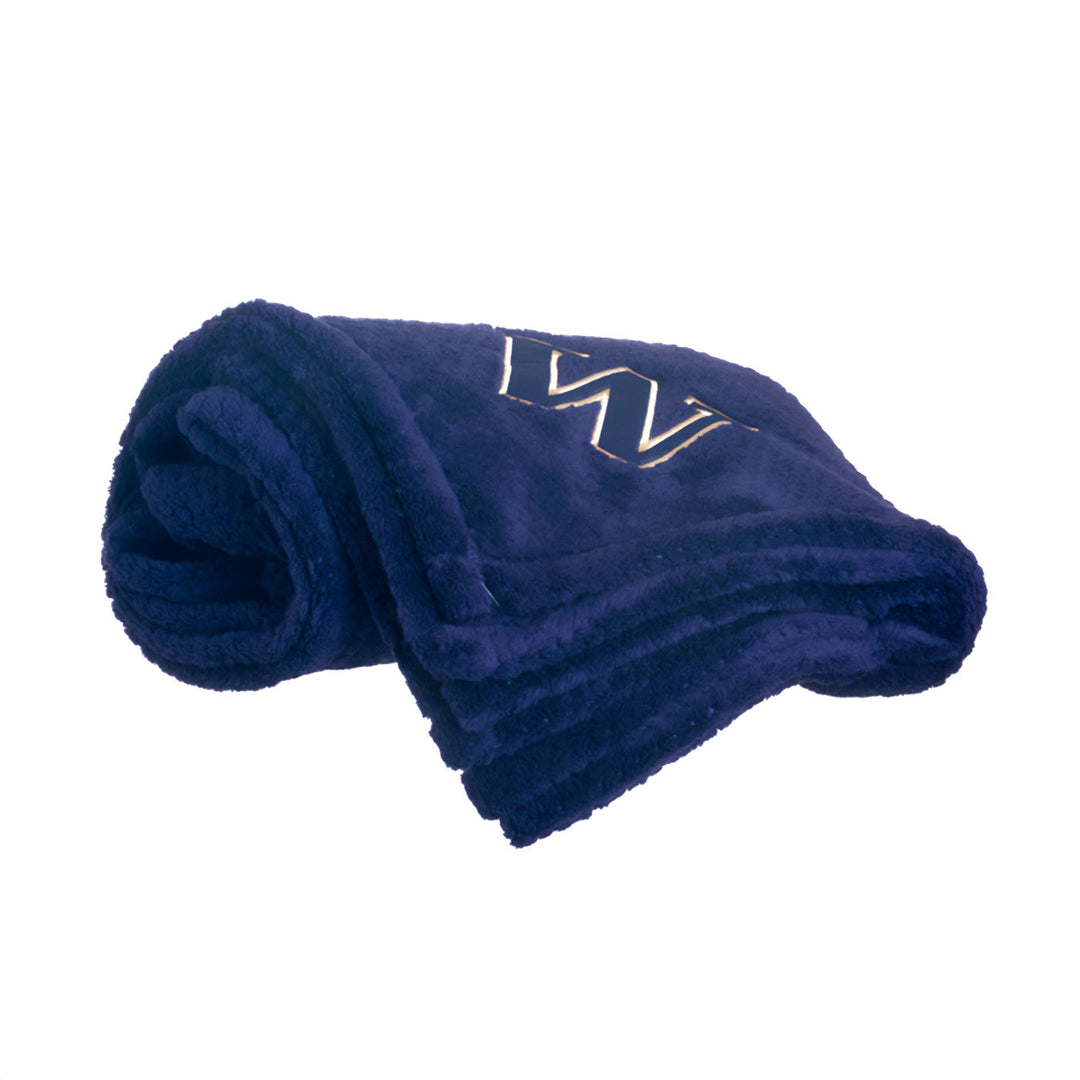 Know Wear Purple W Pineapple Fleece Blanket 50" x 60"