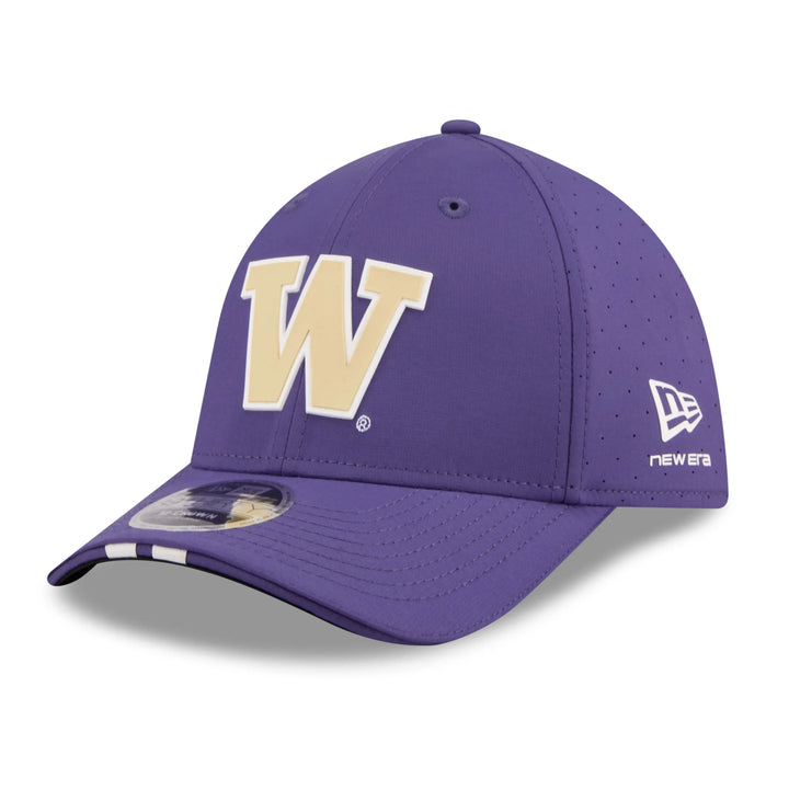 New Era Purple Washington Huskies 39Thirty ASSIST Silicone Logo Stretch Fit Hat