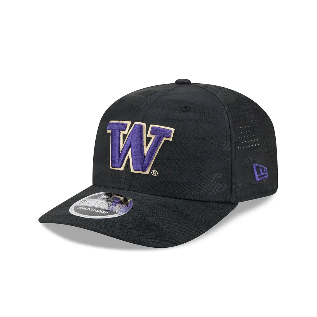 New Era Camo Black Washington Huskies 9Seventy PERF Stretch Snap Adjustable Hat